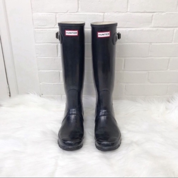 Hunter Shoes - {Hunter} Black Tall Glossy Classic Rain Boots